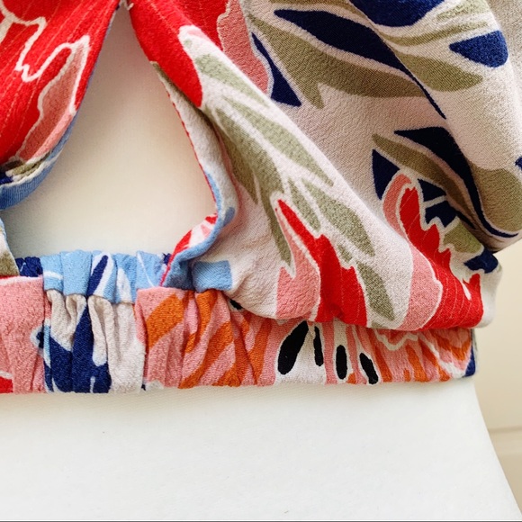 ASTR - Floral Crop Top - Picture 5 of 8